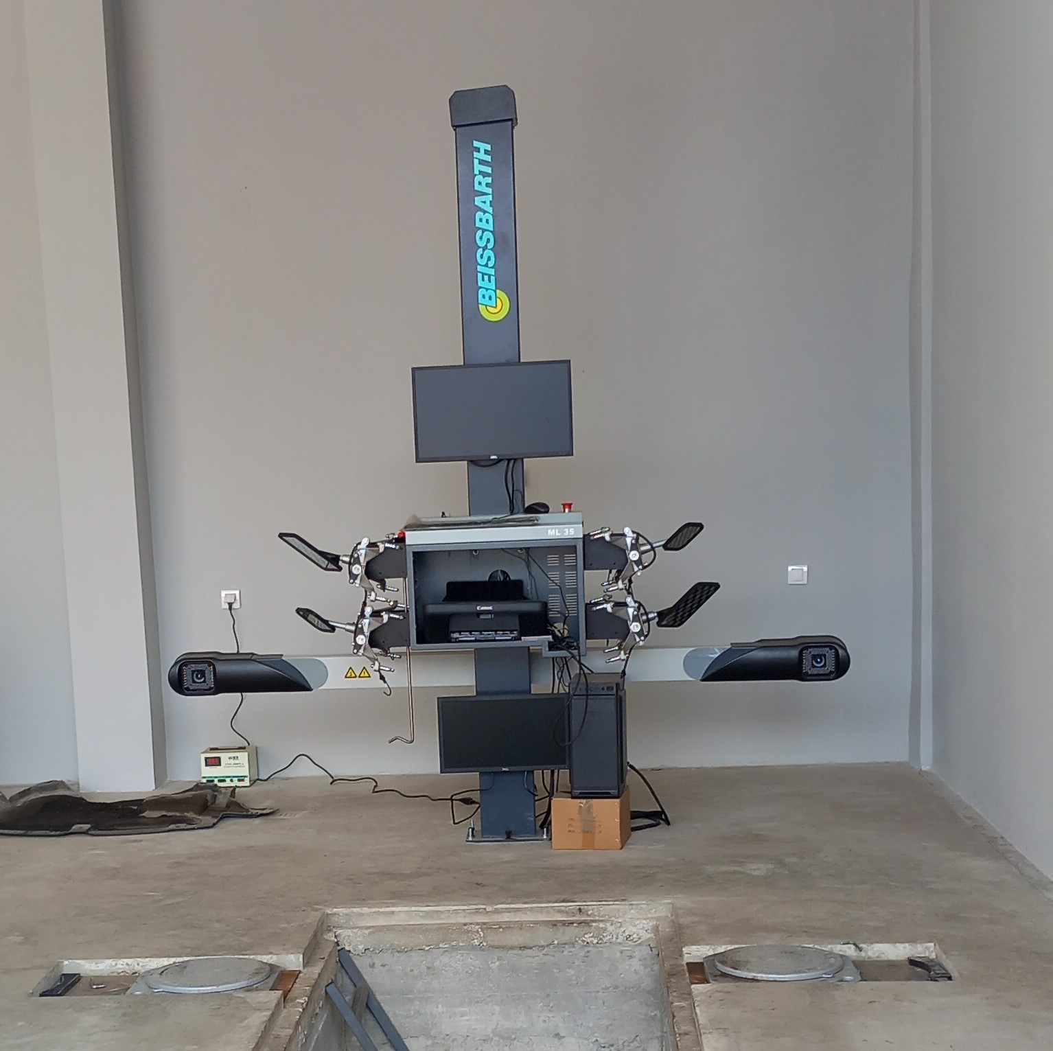 a machine for adjusting car optics